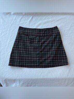 American Vintage Black and Gray Plaid Mini Skirt